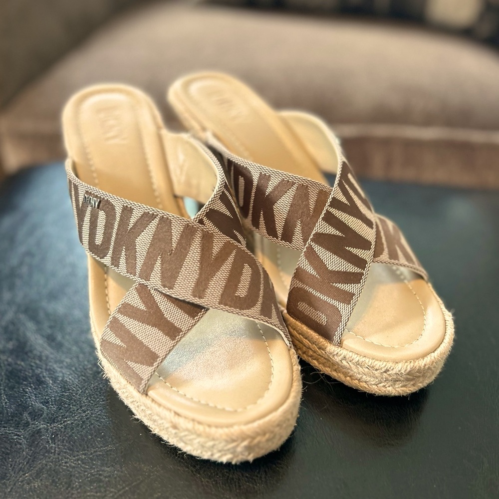 DKNY Martin Espadrille w/ wedge heel, size 7.5 (excellent condition, worn once)